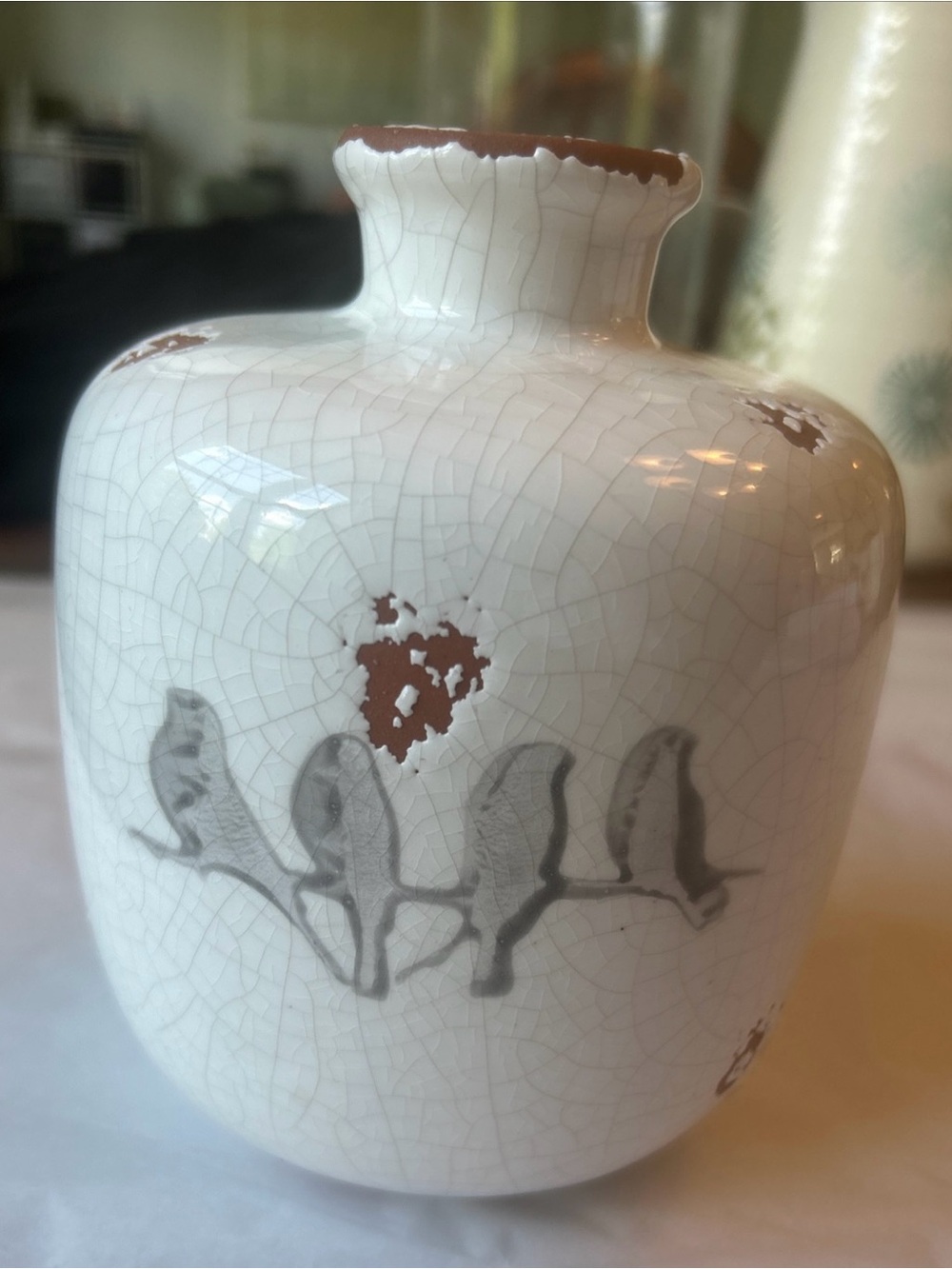 RARE* Mud Pie 6” white crackle finish Gray birds on branch vase